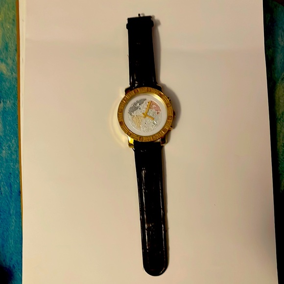 TECHNO COM. by Kc with Factory Diamond World Map face. - Picture 2 of 5